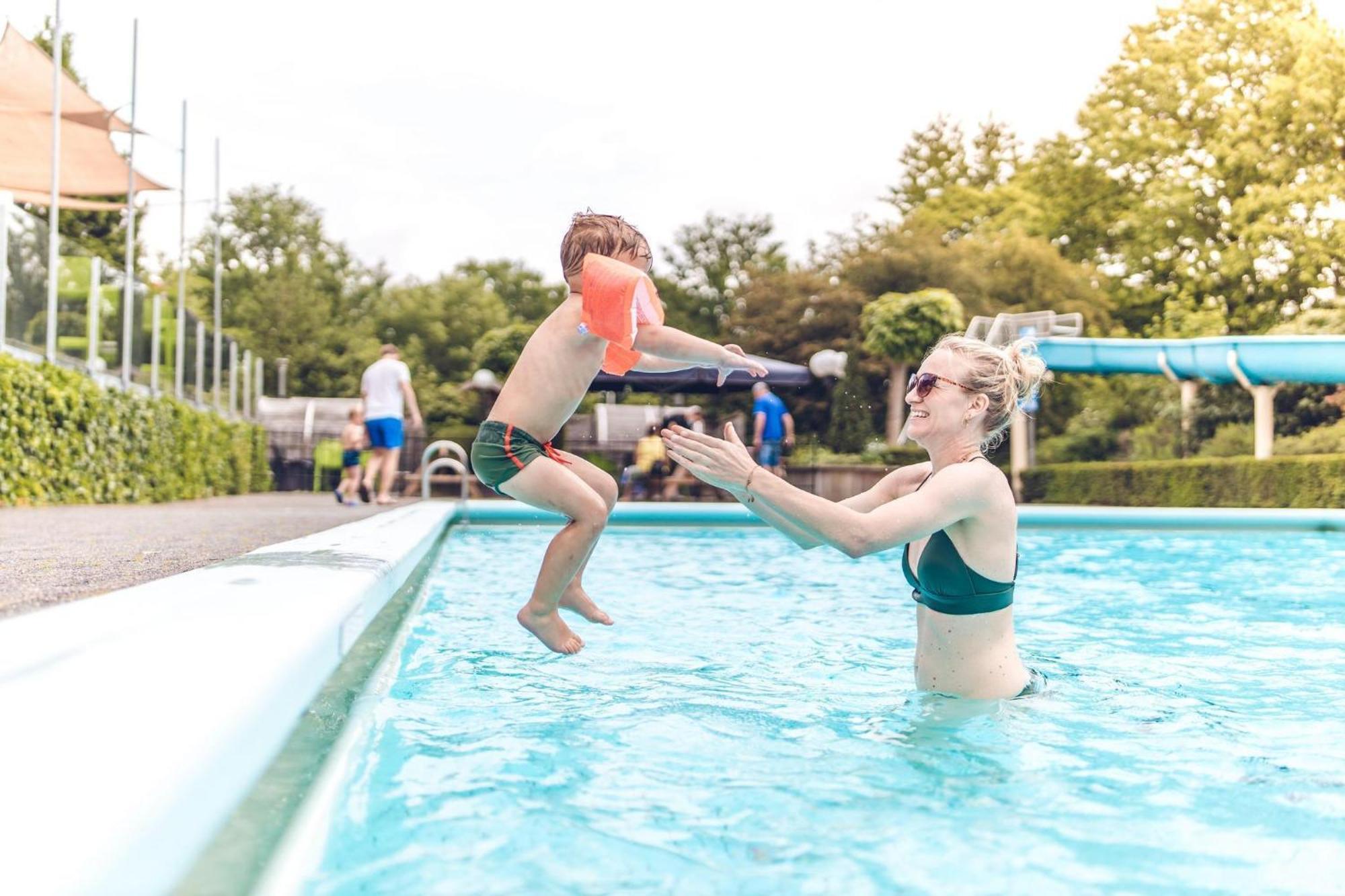Veluwepark De Bosgraaf | Comfort Met Hottub Lieren Zimmer foto